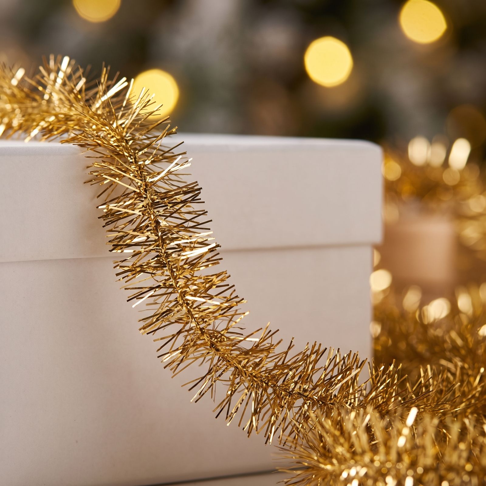 Plastic Wire Garland 5m Long 9 - đánh giá và giá Tinsel Garland Decoration